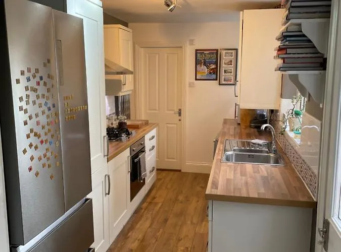 Period Two-bed House, Next To River And Apartman York